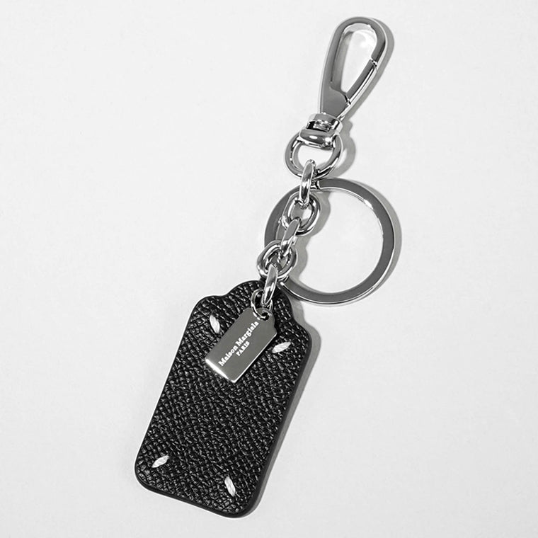 Maison Margiela メンズ レディース キーリング FOUR STITCHES TAG KEYRING SA2UA0014 P4745 ブラック T8013