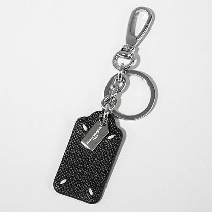 Maison Margiela メンズ レディース キーリング FOUR STITCHES TAG KEYRING SA2UA0014 P4745 ブラック T8013