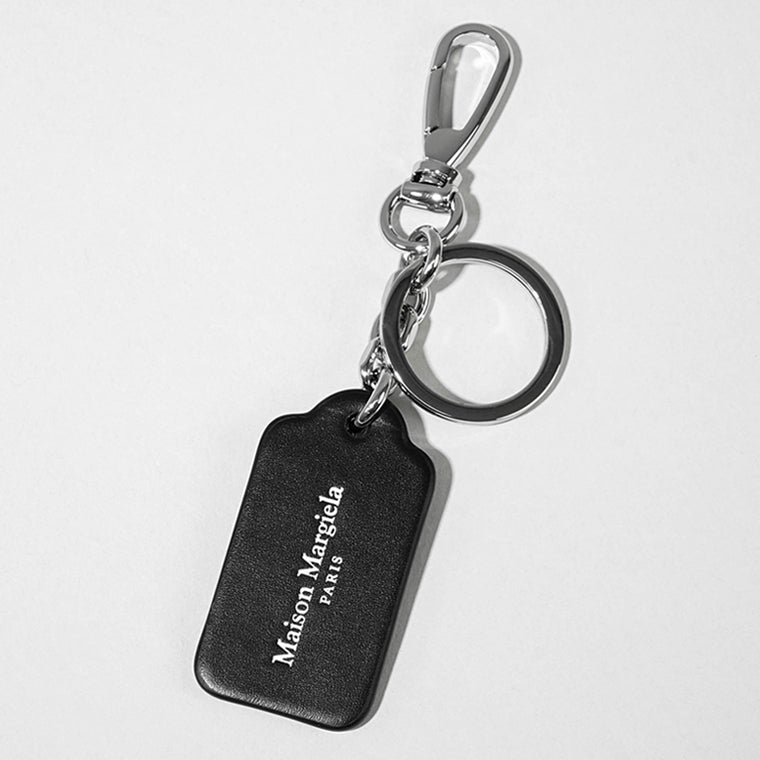 Maison Margiela メンズ レディース キーリング FOUR STITCHES TAG KEYRING SA2UA0014 P4745 ブラック T8013