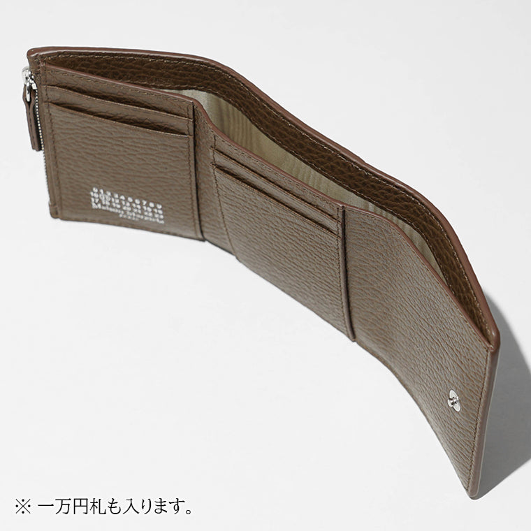 【SUMMER FINAL SALE】 Maison Margiela レディース メンズ 3つ折り財布 SA3UI0010 P4455 FIELD ブラウン T2181