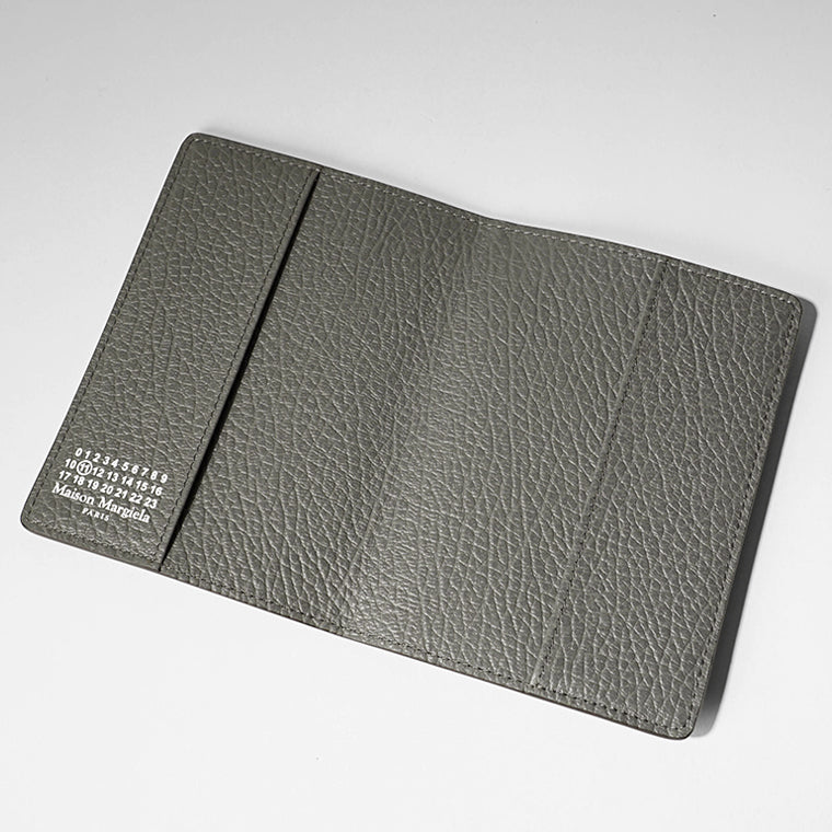 Maison Margiela メンズ レディース パスポートカバー SA3VL0001 P4455 2カラー