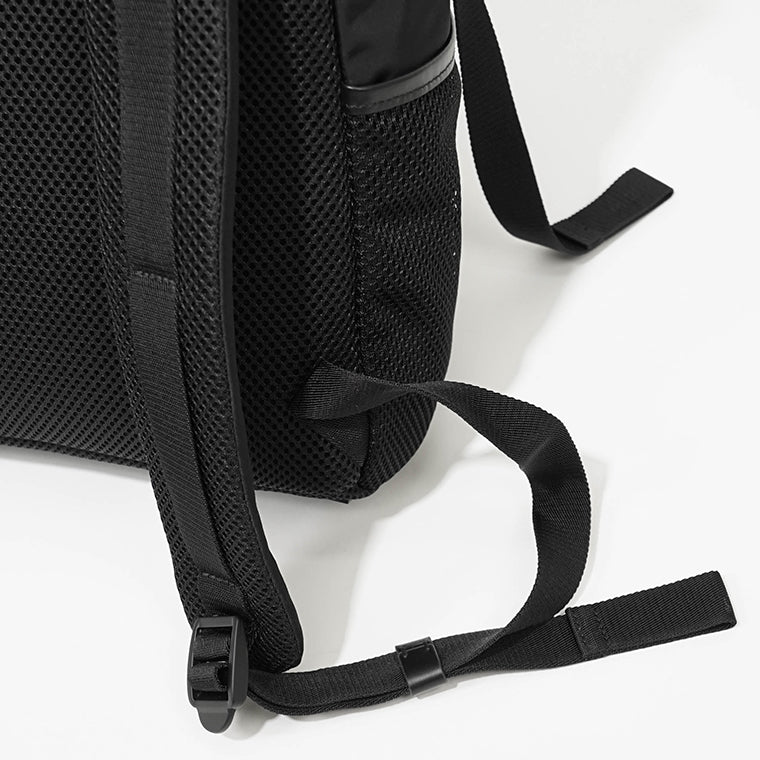 Maison Margiela メンズ レディース バックパック HIGH TECH MEDIUM BACKPACK SB1WA0016 P6763 ブラック T8013