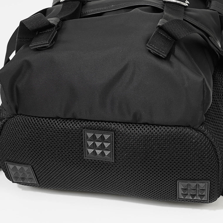 Maison Margiela メンズ レディース バックパック HIGH TECH MEDIUM BACKPACK SB1WA0016 P6763 ブラック T8013