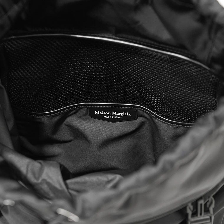 Maison Margiela メンズ レディース バックパック HIGH TECH MEDIUM BACKPACK SB1WA0016 P6763 ブラック T8013