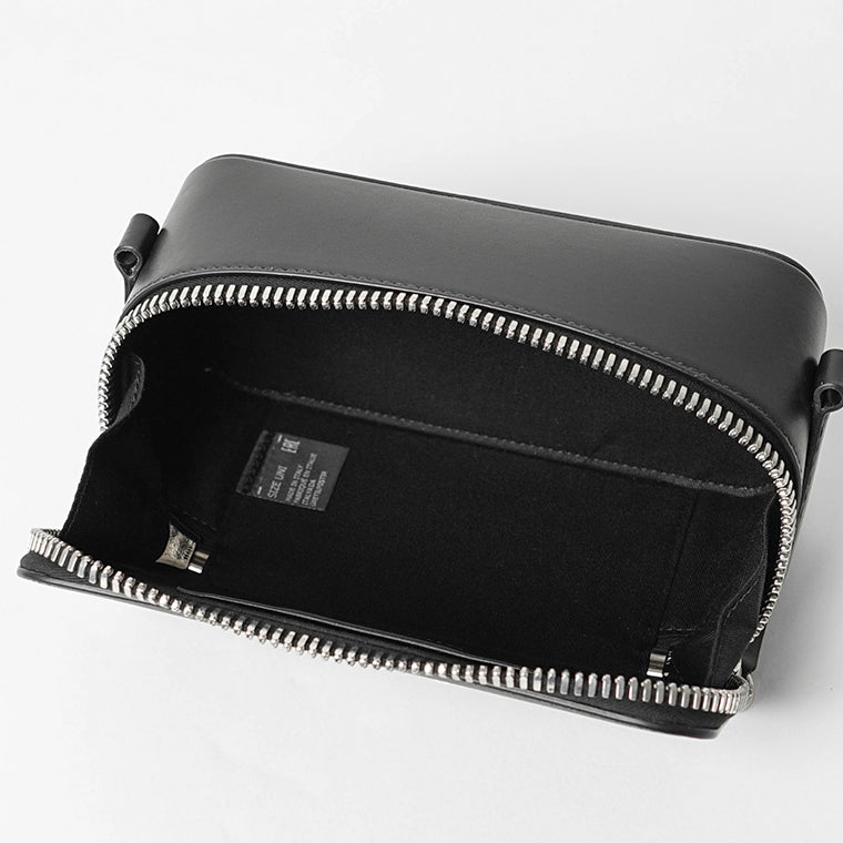 Maison Margiela メンズ レディース ショルダーバッグ DOLL CAMERA BAG SMALL SB1WD0031 P7275 ブラック T8013