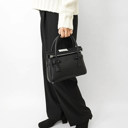 Maison Margiela レディース ショルダーバッグ 5AC EAST WEST SMALL HANDBAG SB1WD0034 P4348 ブラック T8013