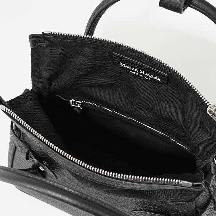 Maison Margiela レディース ショルダーバッグ 5AC EAST WEST SMALL HANDBAG SB1WD0034 P4348 ブラック T8013