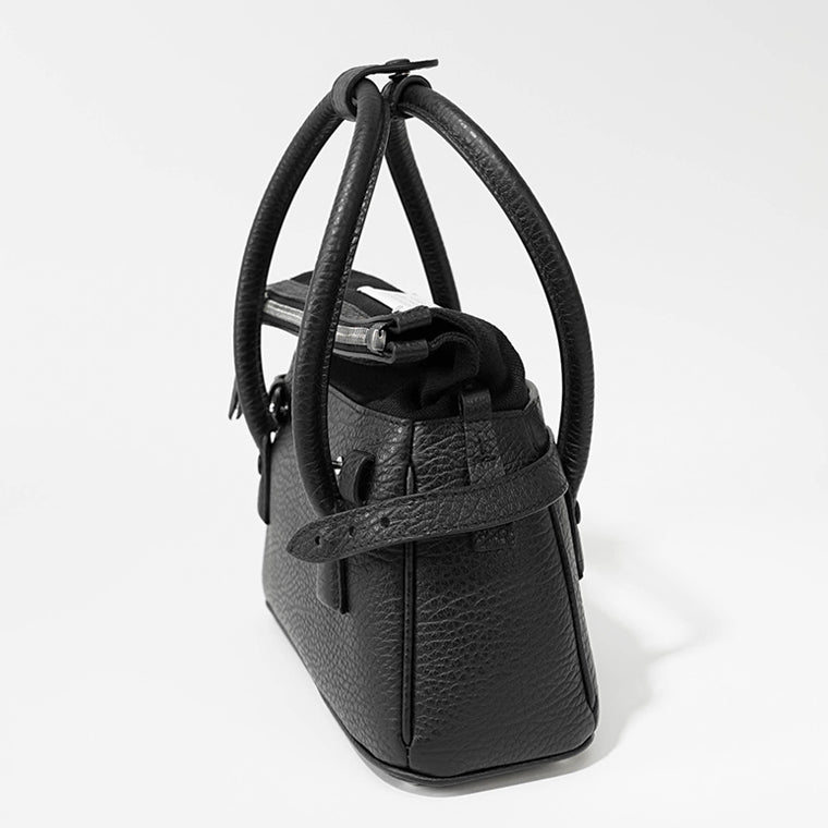 Maison Margiela レディース ショルダーバッグ 5AC EAST WEST SMALL HANDBAG SB1WD0034 P4348 ブラック T8013
