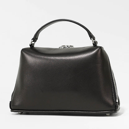 Maison Margiela レディース ショルダーバッグ GLAM SLAM EMBROIDERY TRAPEZOID BAG SB1WG0065 P6434 ブラック T8013