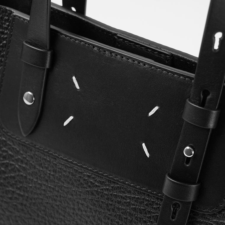 Maison Margiela レディース メンズ ショルダーバッグ SB1WG0081 P8611 BLACK ブラック H0015