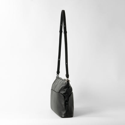 【SUMMER FINAL SALE】 Maison Margiela メンズ レディース ショルダーバッグ 5AC SOFT POUCH SB2WF0007 P8838 BLACK ブラック T8013