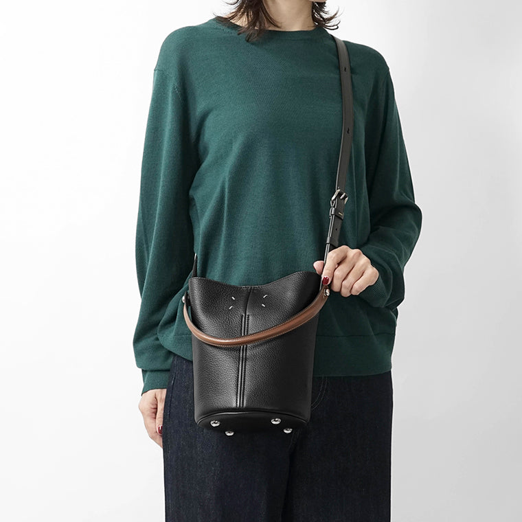 Maison Margiela レディース ショルダーバッグ DRESS-AGE SHOULDER BAG SB2WG0022 P7268 ブラック ブラウン HA755