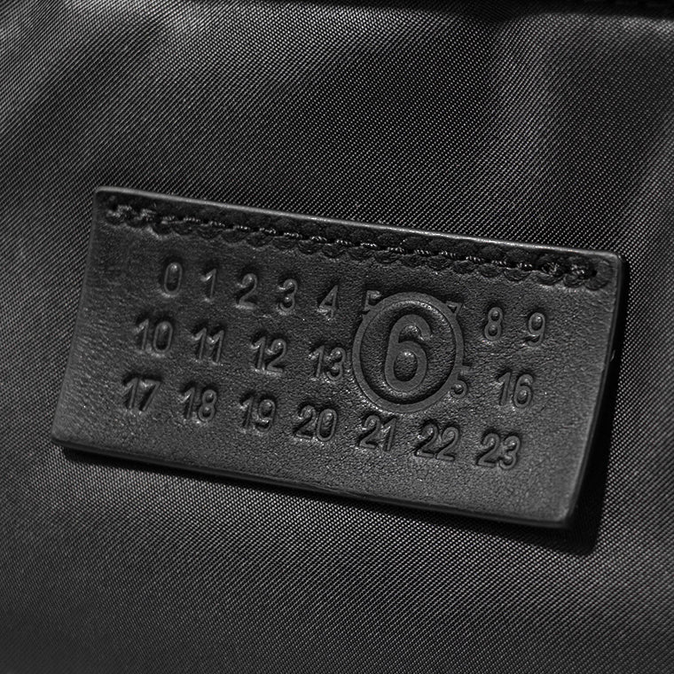 エムエムシックス メゾンマルジェラ MM6 Maison Margiela