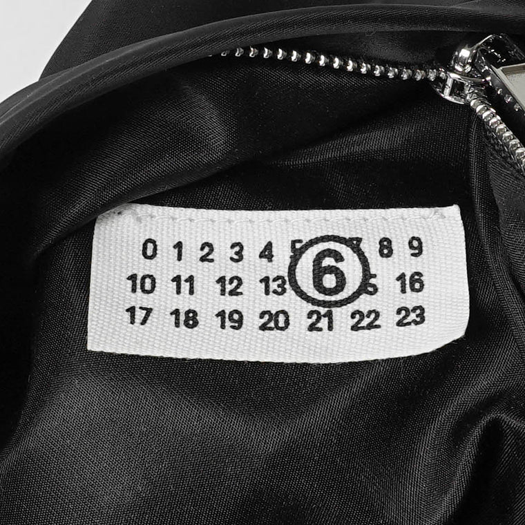 MM6 Maison Margiela レディース メンズ ワンショルダーバッグ NUMERIC SLING BACKPACK SB5WG0019 P8504 ブラック T8013