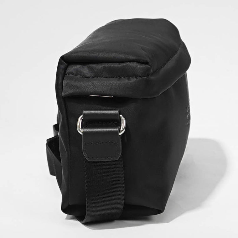 Maison Margiela ショルダーバッグ 黒 2007425M0124 Maison Margiela（メゾンマルジェラ）ショルダーバッグ 黒