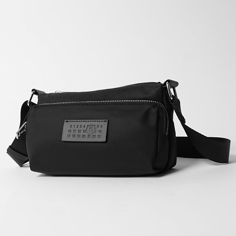 MM6 Maison Margiela レディース メンズ ショルダーバッグ SB5WG0023 P8504 BLACK ブラック T8013