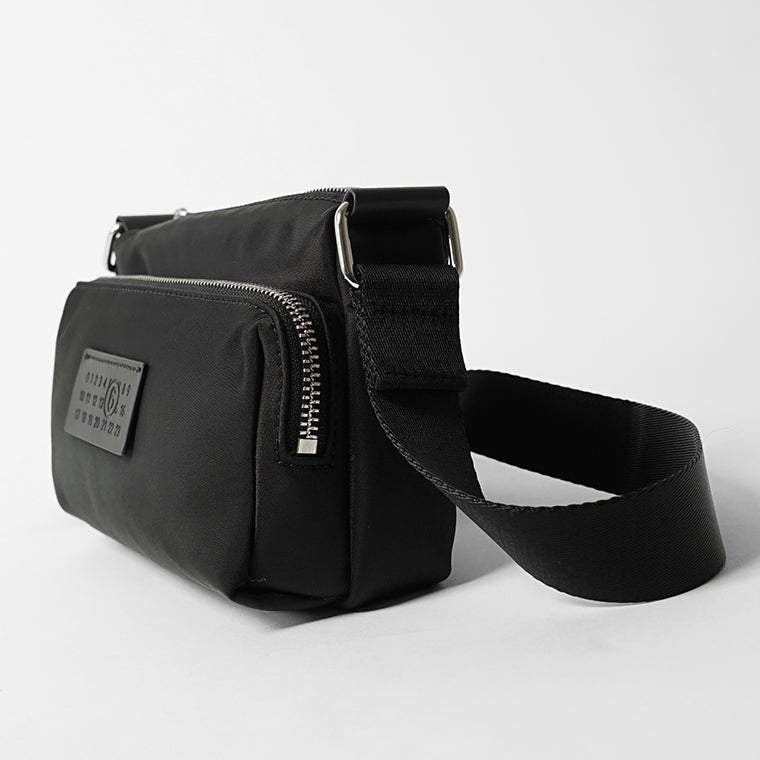 MM6 Maison Margiela レディース メンズ ショルダーバッグ SB5WG0023 P8504 BLACK ブラック T8013