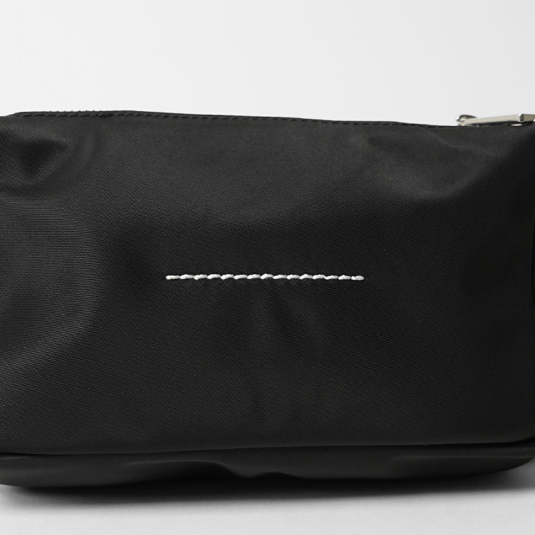 MM6 Maison Margiela レディース メンズ ショルダーバッグ SB5WG0023 P8504 BLACK ブラック T8013