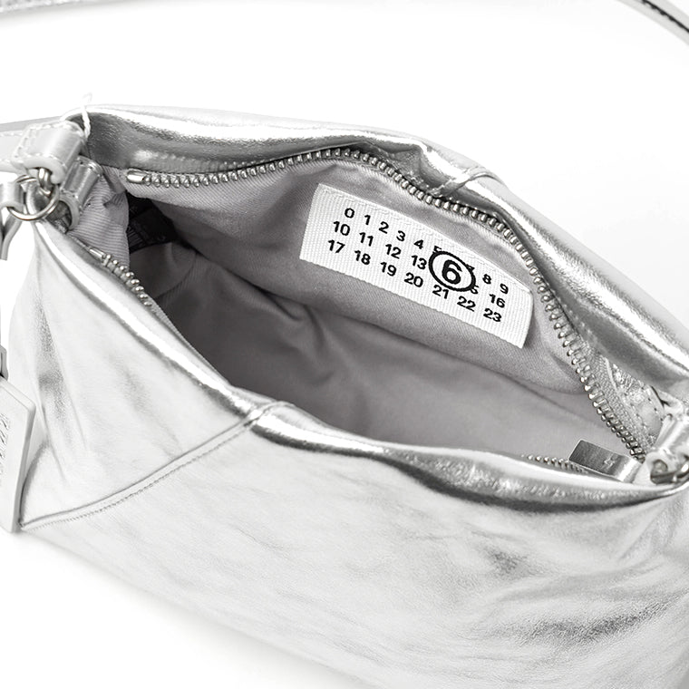 【SUMMER FINAL SALE】 MM6 Maison Margiela レディース ショルダーバッグ JAPANESE FOLDED SHOULDER BAG SB5ZH0032 P7703 SILVER シルバー T9002