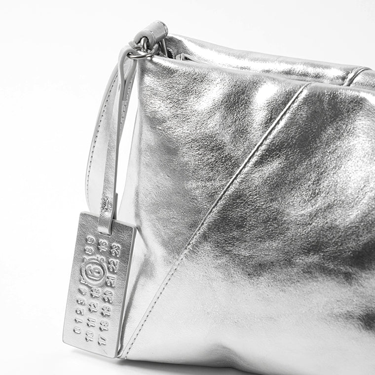 【SUMMER FINAL SALE】 MM6 Maison Margiela レディース ショルダーバッグ JAPANESE FOLDED SHOULDER BAG SB5ZH0032 P7703 SILVER シルバー T9002