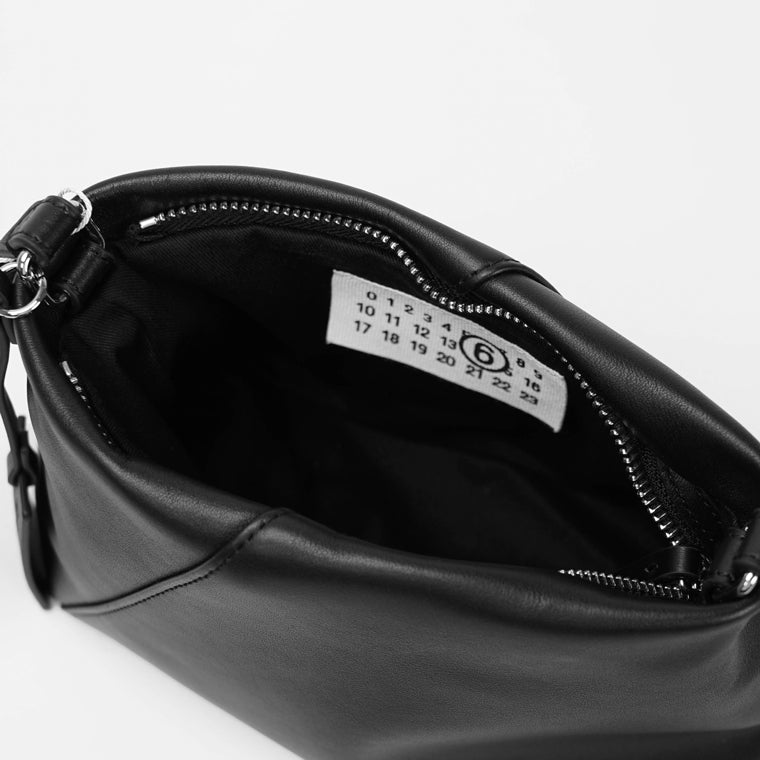 MM6 Maison Margiela レディース ショルダーバッグ JAPANESE FOLDED SB5ZH0032 P8805 BLACK ブラック T8013