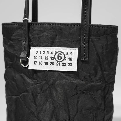 MM6 Maison Margiela レディース ショルダーバッグ NUMERIC MINI SHOPPING BAG SB5ZI0009 P6994 ブラック T8013