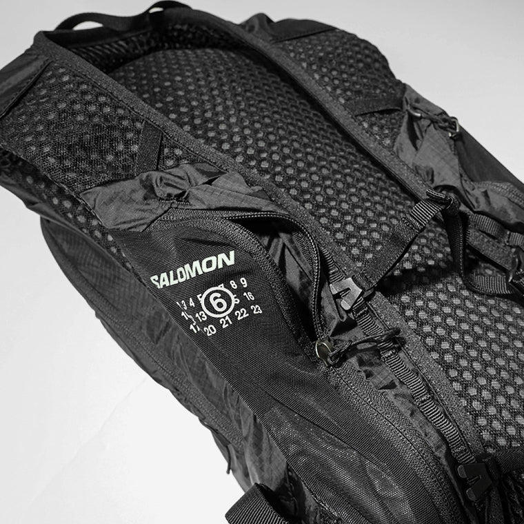 MM6 Maison Margiela レディース メンズ バックパック MM6×SALOMON XT 15 BACKPACK SB6WA0003 P5782 ブラック H9966