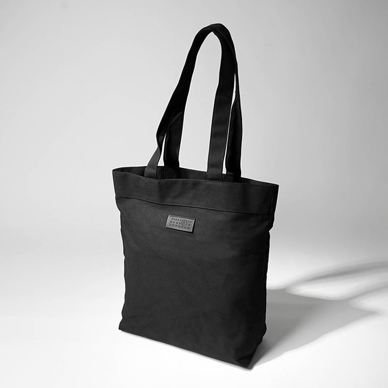 MM6 Maison Margiela レディース メンズ トートバッグ REVERSIX CANVAS SHOPPING BAG SB6WC0020 P8331 ブラック T8013