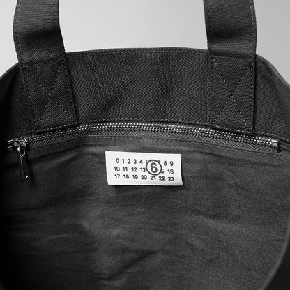 MM6 Maison Margiela レディース メンズ トートバッグ REVERSIX CANVAS SHOPPING BAG SB6WC0020 P8331 ブラック T8013