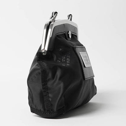 MM6 Maison Margiela レディース ショルダーバッグ REVERSE POCHETTE MINI SB6WF0008 P8503 BLACK BLACK ブラック HA751