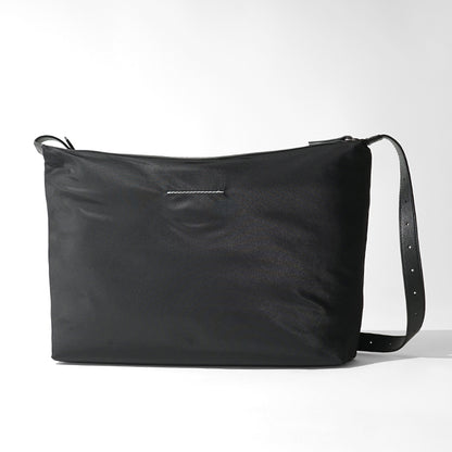 【SUMMER FINAL SALE】 MM6 Maison Margiela メンズ ショルダーバッグ NUMERIC NYLON CROSSBODY BAG SB6WG0024 P9062 BLACK ブラック T8013