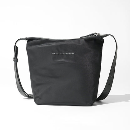 【SUMMER FINAL SALE】 MM6 Maison Margiela メンズ ショルダーバッグ NUMERIC NYLON VERTICAL CROSSBODY BAG SB6WG0026 P9062 BLACK ブラック T8013