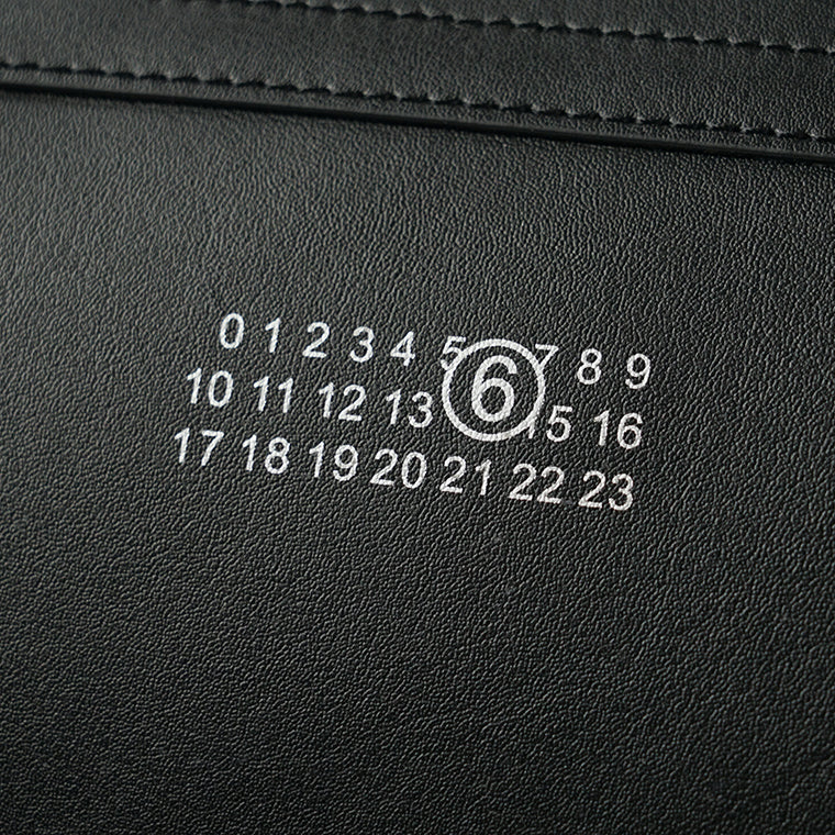 【SUMMER FINAL SALE】 MM6 Maison Margiela レディース バッグ BAULETTO SHOULDER BAG MEDIUM SB6ZH0040 P9061 2カラー