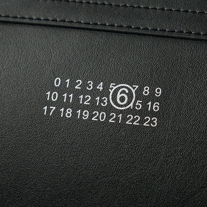 【SUMMER FINAL SALE】 MM6 Maison Margiela レディース バッグ BAULETTO SHOULDER BAG MEDIUM SB6ZH0040 P9061 2カラー