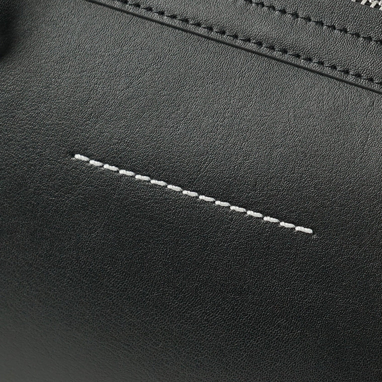 【SUMMER FINAL SALE】 MM6 Maison Margiela レディース バッグ BAULETTO SHOULDER BAG MEDIUM SB6ZH0040 P9061 2カラー