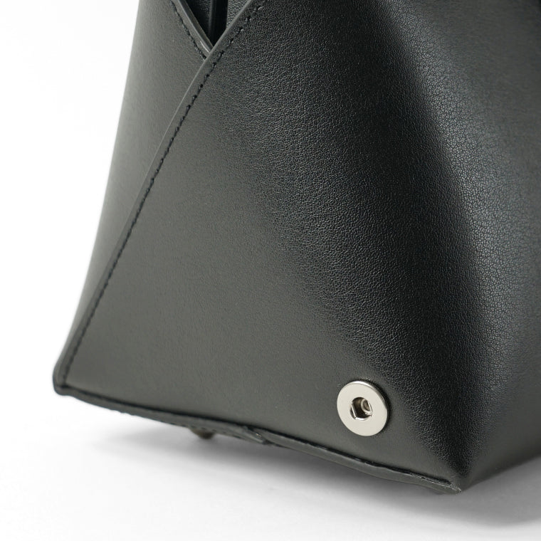 【SUMMER FINAL SALE】 MM6 Maison Margiela レディース バッグ BAULETTO SHOULDER BAG MEDIUM SB6ZH0040 P9061 2カラー
