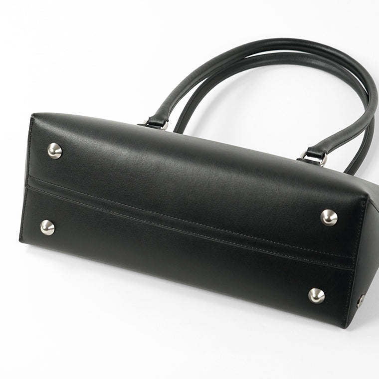 【SUMMER FINAL SALE】 MM6 Maison Margiela レディース バッグ BAULETTO SHOULDER BAG MEDIUM SB6ZH0040 P9061 2カラー
