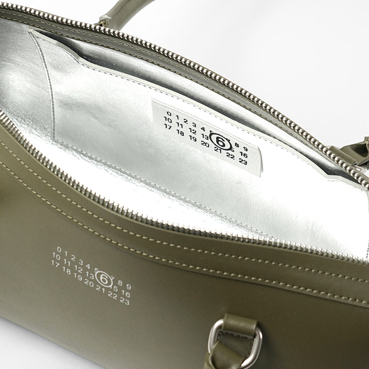 【SUMMER FINAL SALE】 MM6 Maison Margiela レディース バッグ BAULETTO SHOULDER BAG MEDIUM SB6ZH0040 P9061 2カラー