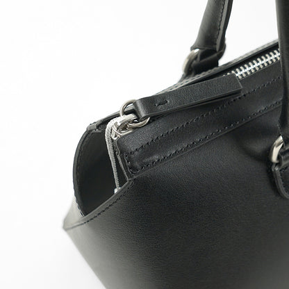 【SUMMER FINAL SALE】 MM6 Maison Margiela レディース バッグ BAULETTO SHOULDER BAG MEDIUM SB6ZH0040 P9061 2カラー