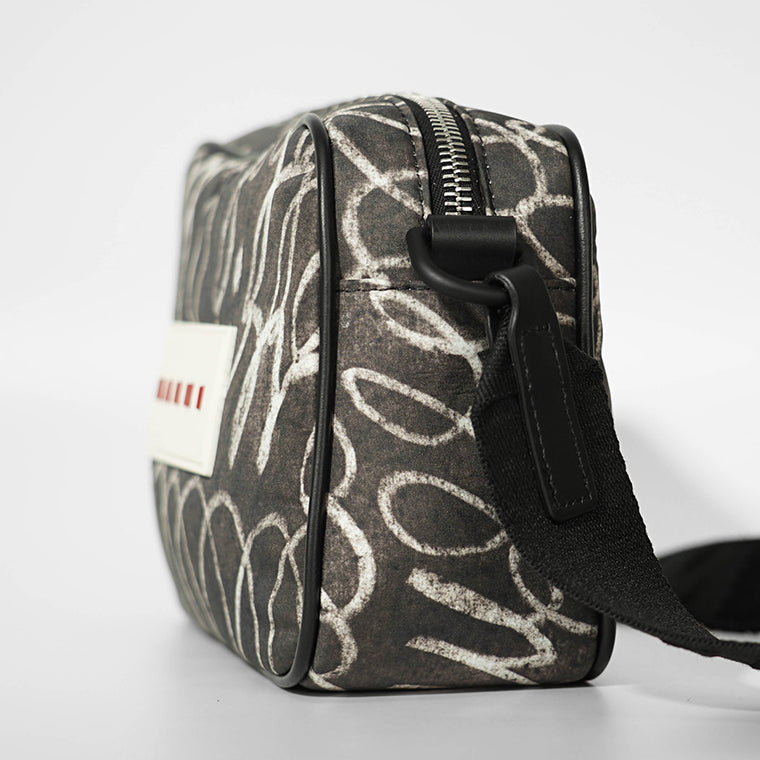 マルニ MARNI メンズ レディース ショルダーバッグ ブラック マルニ MARNI メンズ レディース ショルダーバッグ ブラック