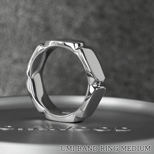 TOM WOOD メンズ リング UMI BAND RING MEDIUM 101441 シルバー