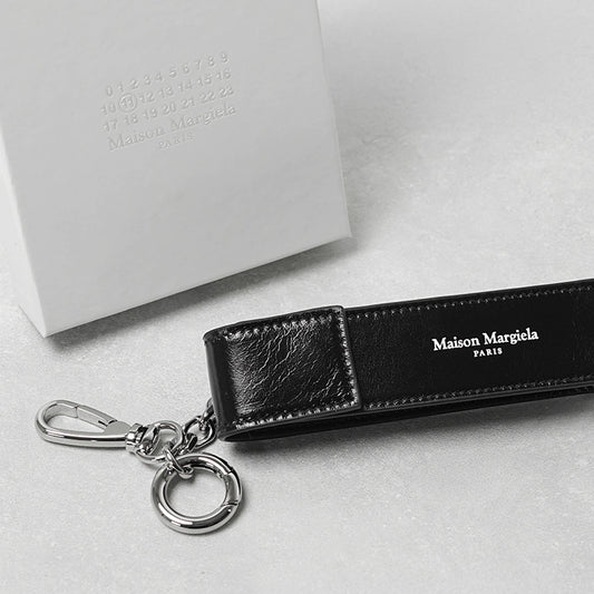 Maison Margiela レディース メンズ チャーム SA1VL0044 P8831 BLACK ブラック T8013