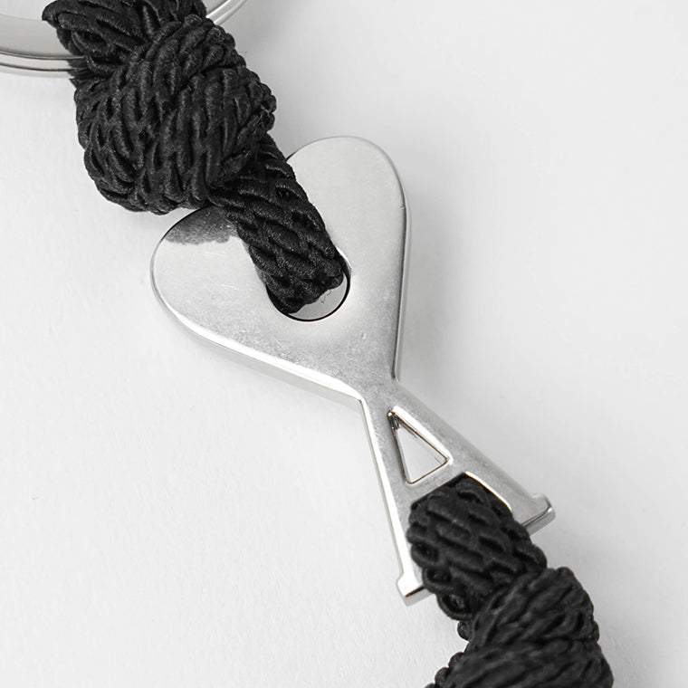 AMI メンズ レディース キーリング AMI DE COEUR UKR335 HW0022 BLACK VIBRATED SILVER ブラック シルバー 0014
