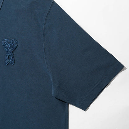 【2026SS SUMMER SALE】AMI メンズ ポロシャツ AMI DE COEUR KNITTED PATCH POLO UPL428 JE0221 2カラー