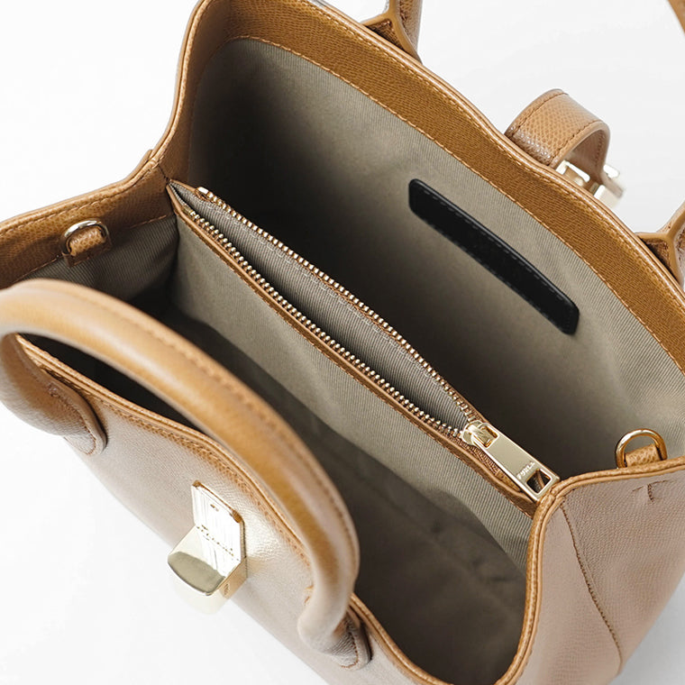 FURLA レディース ショルダーバッグ FURLA GOCCIA S TOTE BASE 22 WB01949 ARE000 4カラー