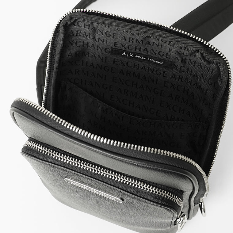 ARMANI EXCHANGE メンズ レディース ショルダーバッグ XM000843 AF12134 BLACK ブラック UC001