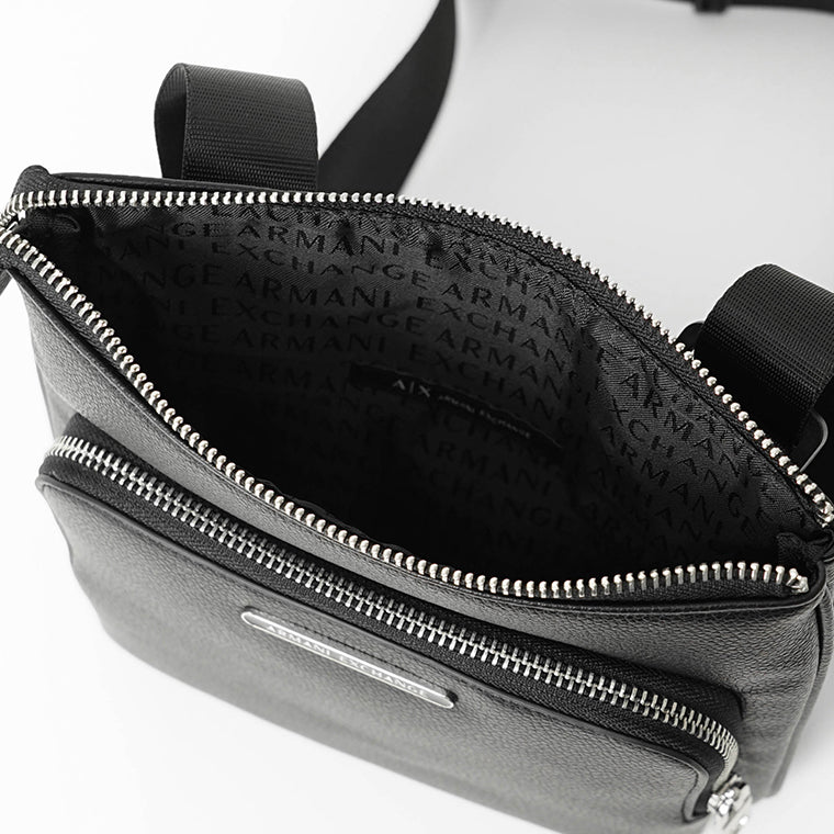 ARMANI EXCHANGE メンズ レディース ショルダーバッグ XM000846 AF12134 BLACK ブラック UC001