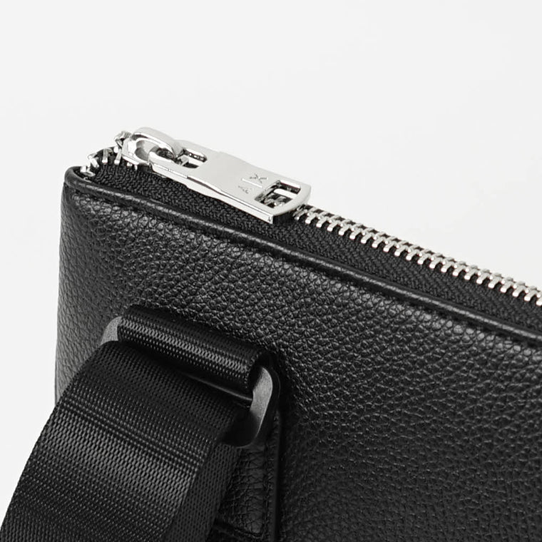 ARMANI EXCHANGE メンズ レディース ショルダーバッグ XM000846 AF12134 BLACK ブラック UC001
