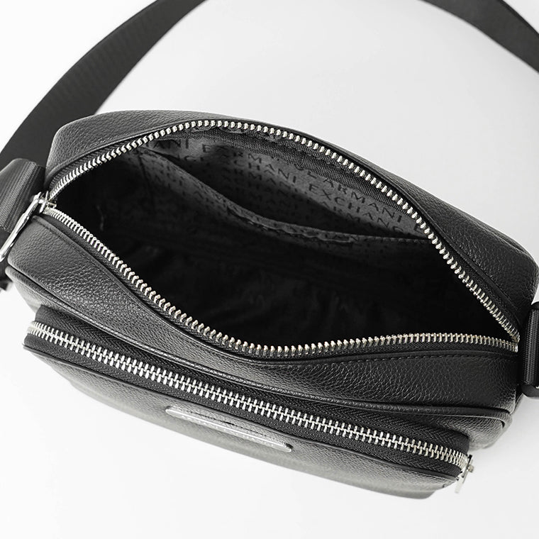 ARMANI EXCHANGE メンズ レディース ショルダーバッグ XM000847 AF12134 BLACK ブラック UC001