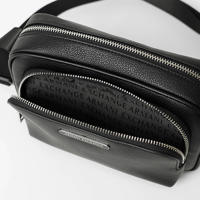 ARMANI EXCHANGE メンズ レディース ショルダーバッグ XM000847 AF12134 BLACK ブラック UC001